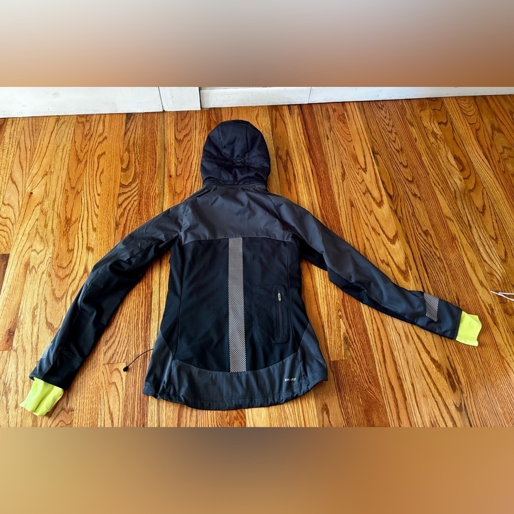 Nike Black Dri-FIT Running Performance Jacket - Small - Picture 12 of 16